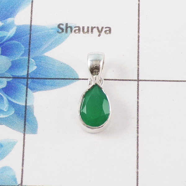 Green Onyx Cut Stone Pendant – 925 Sterling Silver Minimal Elegant Pendant
