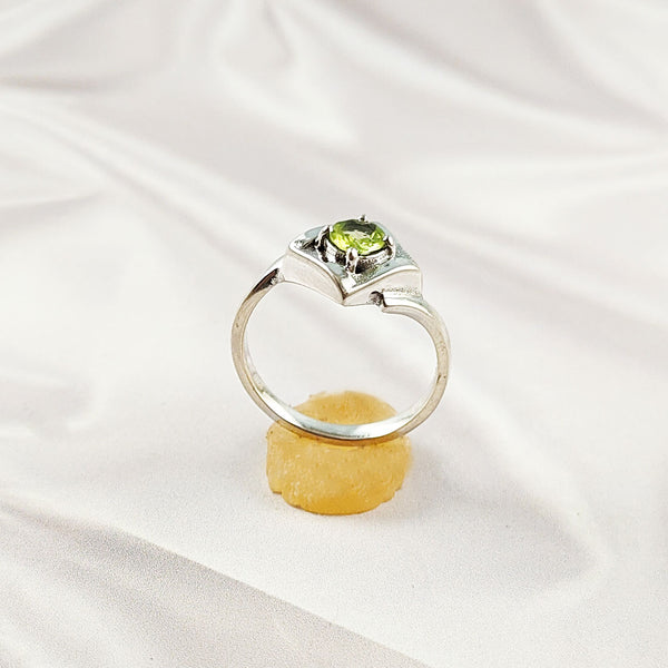 Multi Stone Ring in Solid 925 Sterling Silver, Lightweight Casting Ring, Handmade Elegant Jewelry, A6DP04