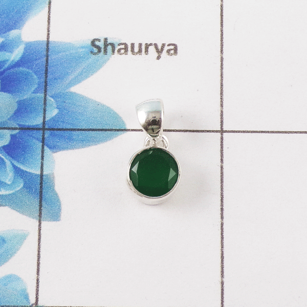 Green Onyx Cut Stone Pendant – 925 Sterling Silver Minimal Elegant Pendant