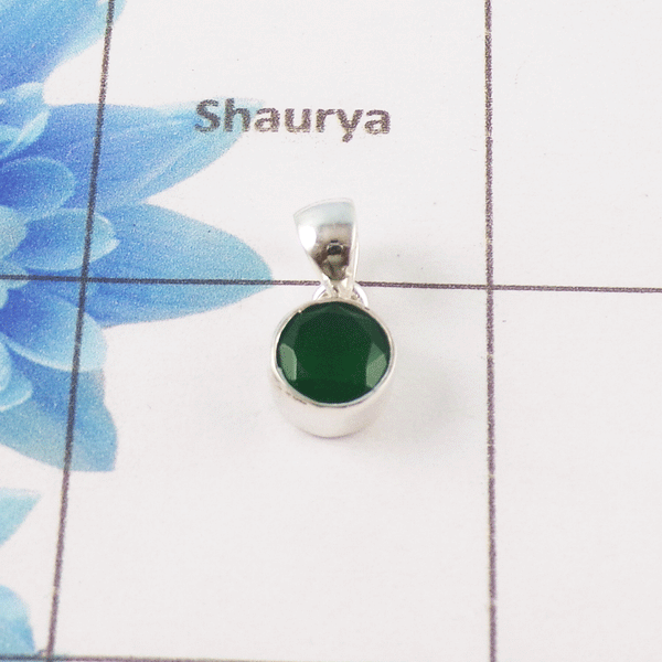 Green Onyx Cut Stone Pendant – 925 Sterling Silver Minimal Elegant Pendant