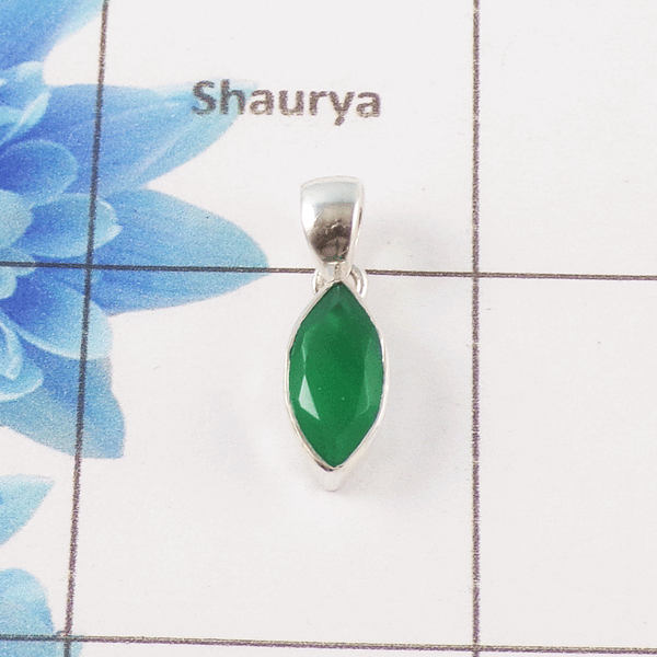 Green Onyx Cut Stone Pendant – 925 Sterling Silver Minimal Elegant Pendant