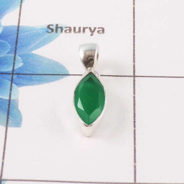 Green Onyx Cut Stone Pendant – 925 Sterling Silver Minimal Elegant Pendant