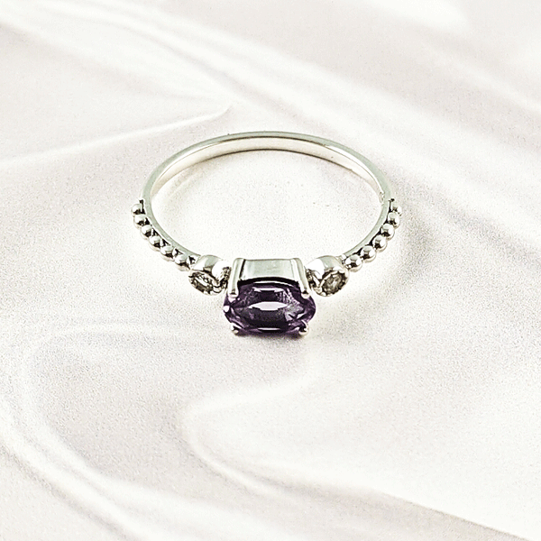 Amethyst Gemstone Ring in 925 Sterling Silver, Lightweight Casting Band, Purple Stone Elegant Jewelry, A6DP15