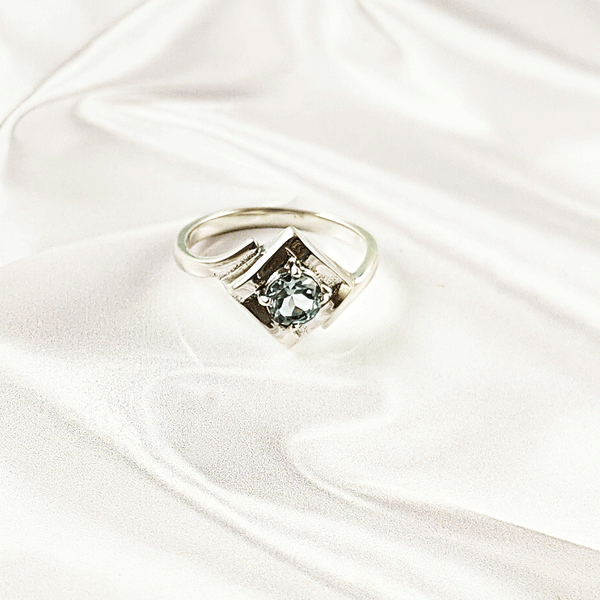 Multi Stone Ring in Solid 925 Sterling Silver, Lightweight Casting Ring, Handmade Elegant Jewelry, A6DP04